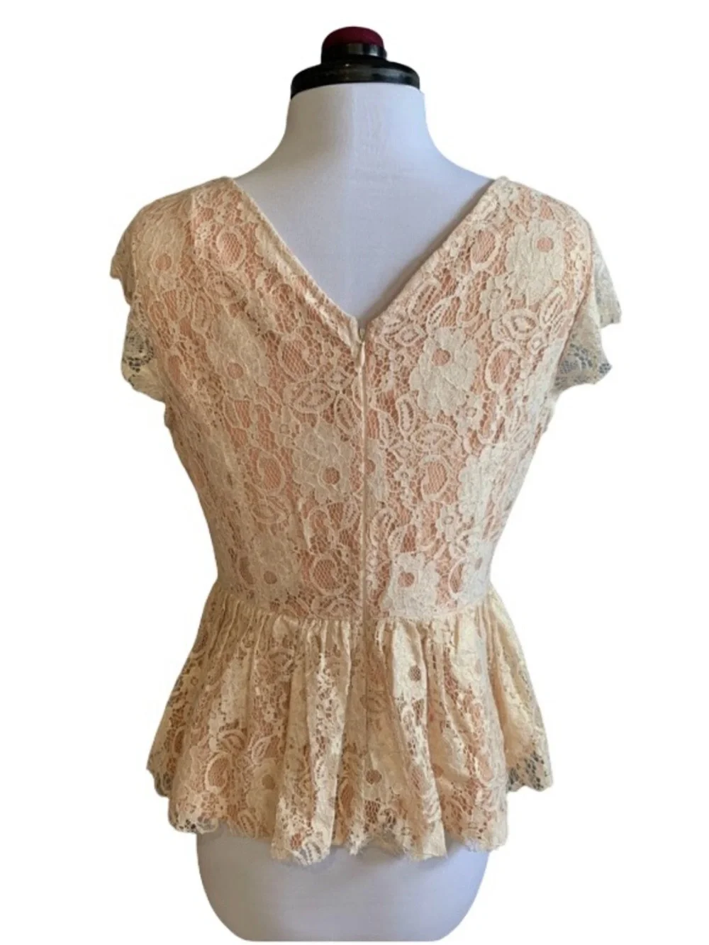 Maeve Anthropologie Lace Peplum Top Size Large Cream Floral Lace Romantic Boho - Picture 5 of 14